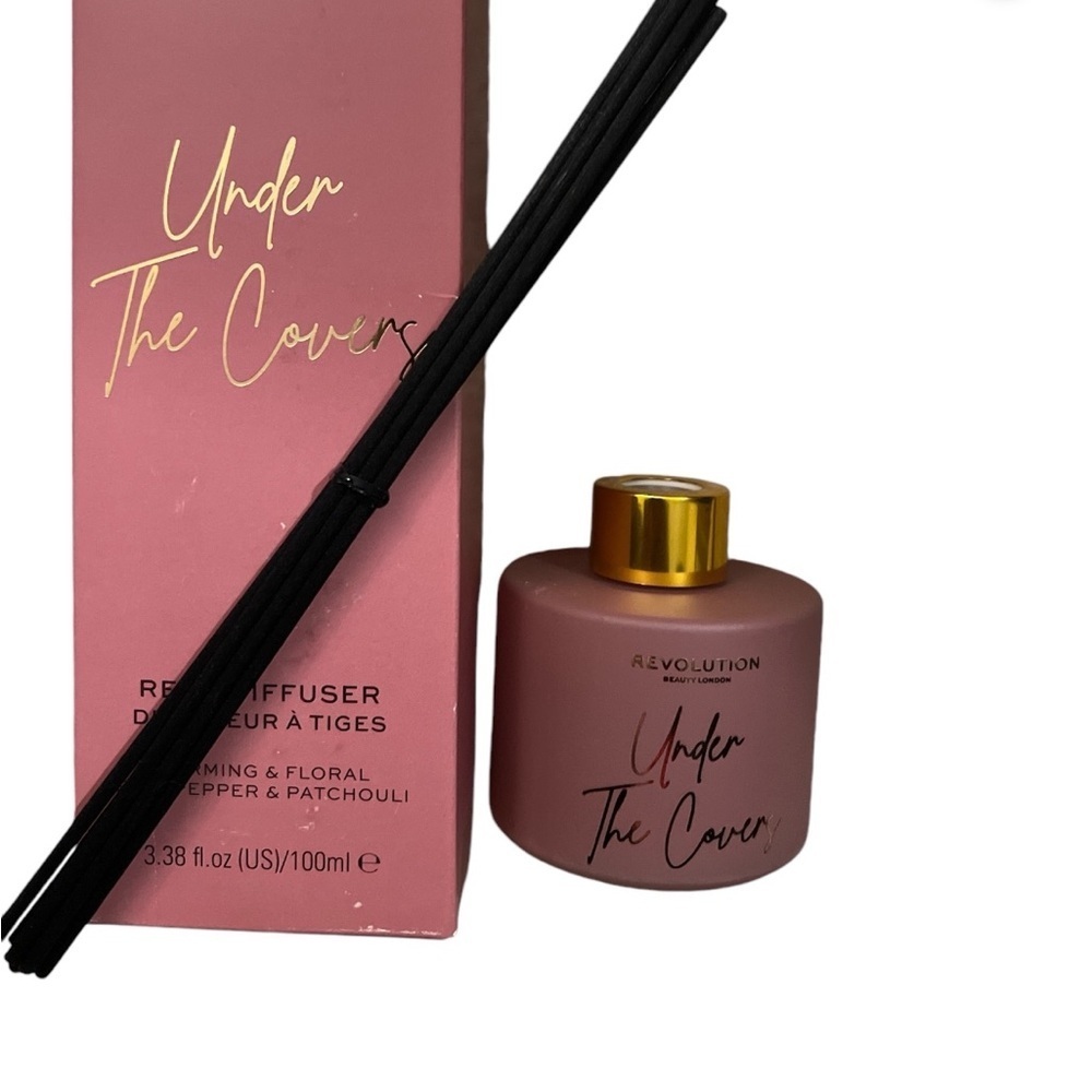 Revolution Under The Covers Reed Diffuser